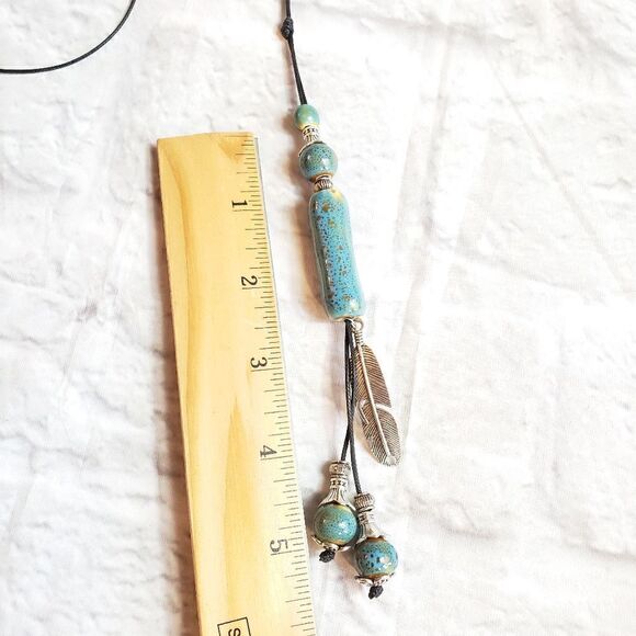 PORCELAIN BEADED Necklace Feather Charm - Picture 2 of 4
